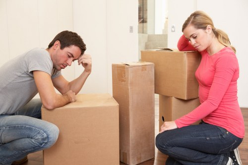 Local Brent removal service helping a customer prepare for moving day